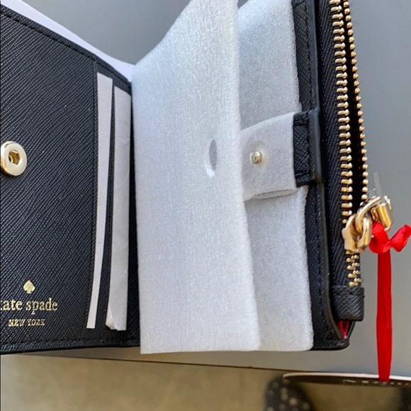 Kate Spade Minnie Mouse wallet - Picture 3 of 3